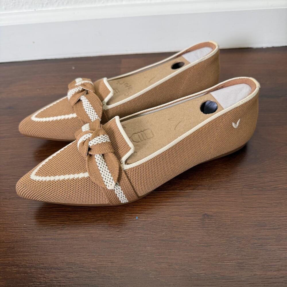 VIVAIA Michelle 2.0 NWOB Pointed Toe Bow Loafers Flats Nutmeg Ivory EU 39/US 8.5